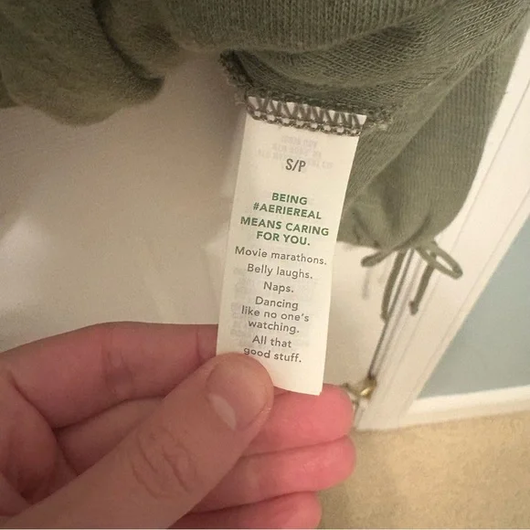 Aerie Endless Summer Cropped Sweatshirt Womens Small Olive Green Long Tie Sleeve - Picture 15 of 16